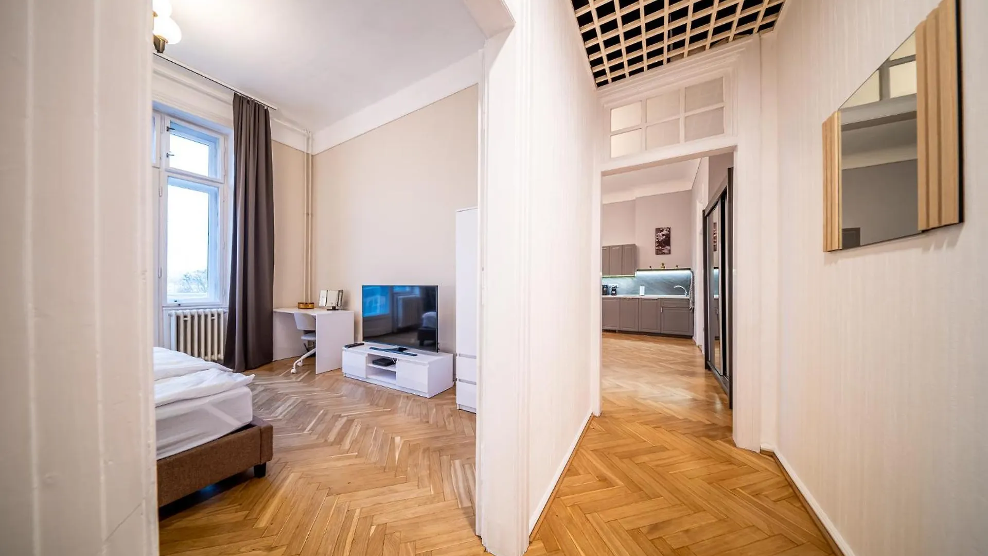 Budapest Grand Danube Suite 0*,